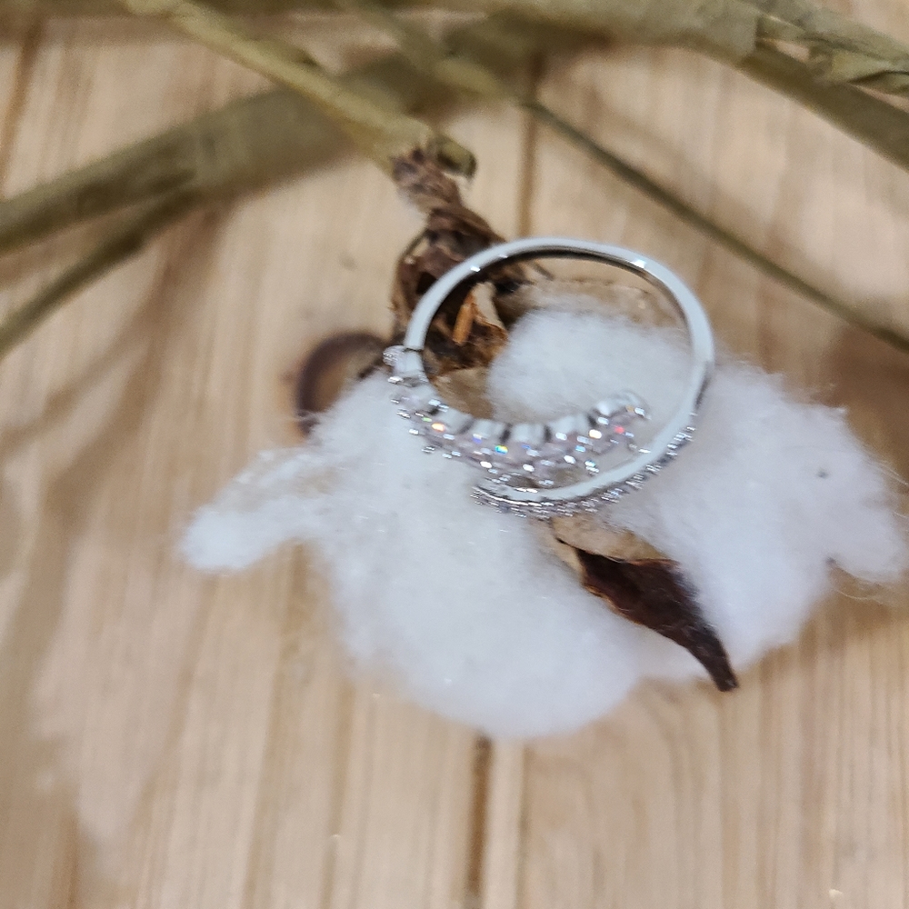 🎉🎉NEW🎉🎉SUPER CLASSY!! ADJUSTABLE CZ RING in SILVER Plating 🎉🎉 - Picture 7 of 16